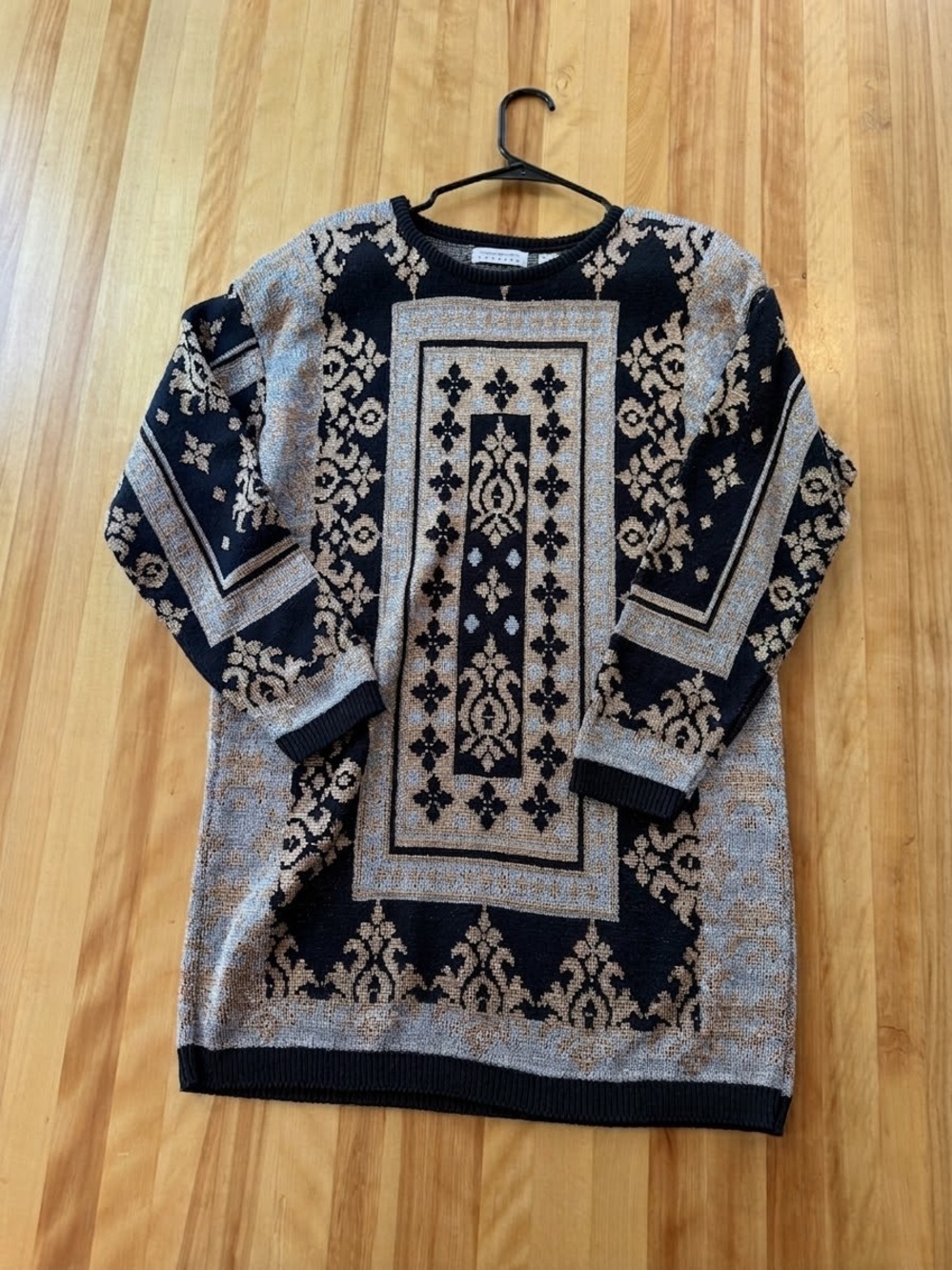 Vintage Express Black and Gold Metallic Patterned Crewneck Sweater Dress